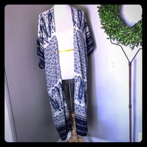 NWT cute flowing Kimono